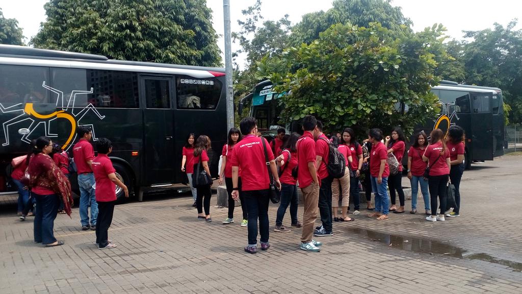 Setelah melaksanakan kunjungan, saatnya bergembira di <a href="/Dufan/">Dunia Fantasi</a> 
#SP2016