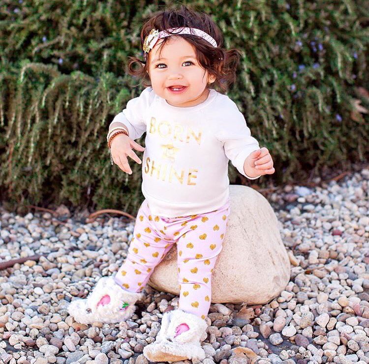OkKaiden's tweet photo. Look how cute and happy she looks https://t.co/TwXi4D6XKo
