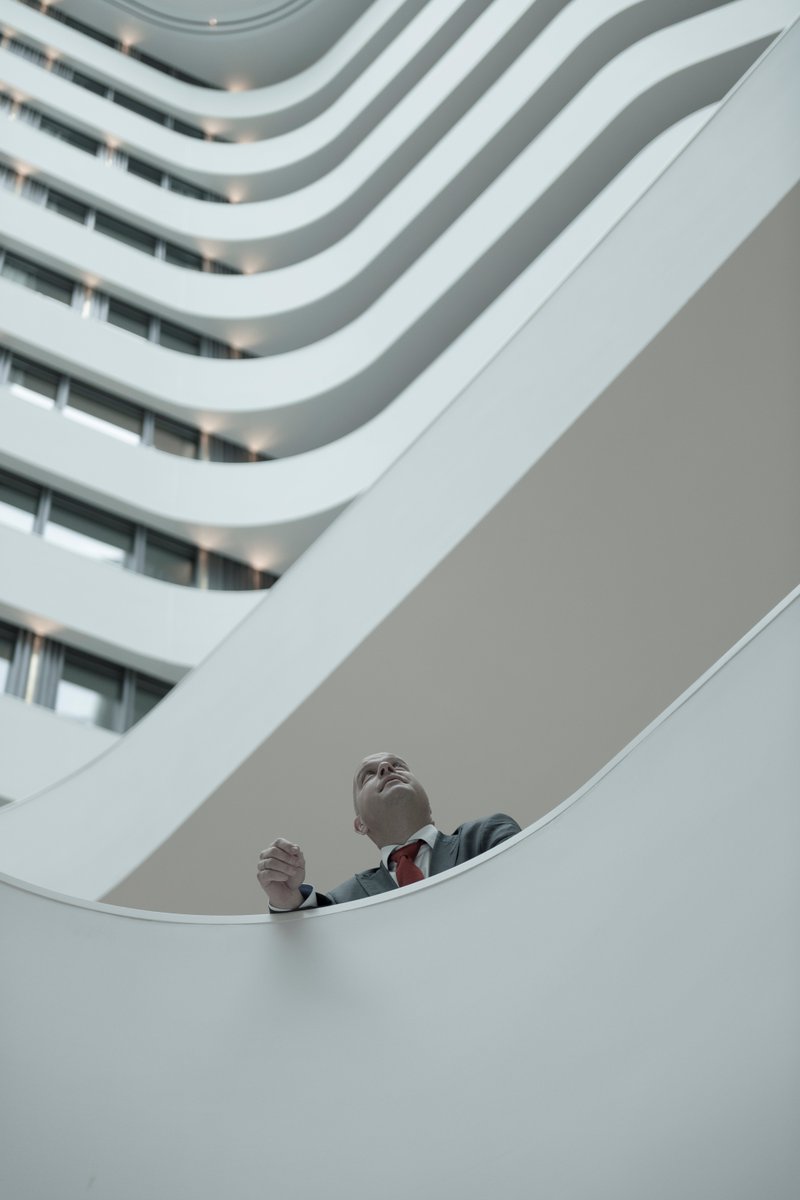 VG Visie Wintergasten: Hans Diepenhorst managing director DVP: Samenwerken is een apart vak 
publicspacemedia.nl/downloads/122-…