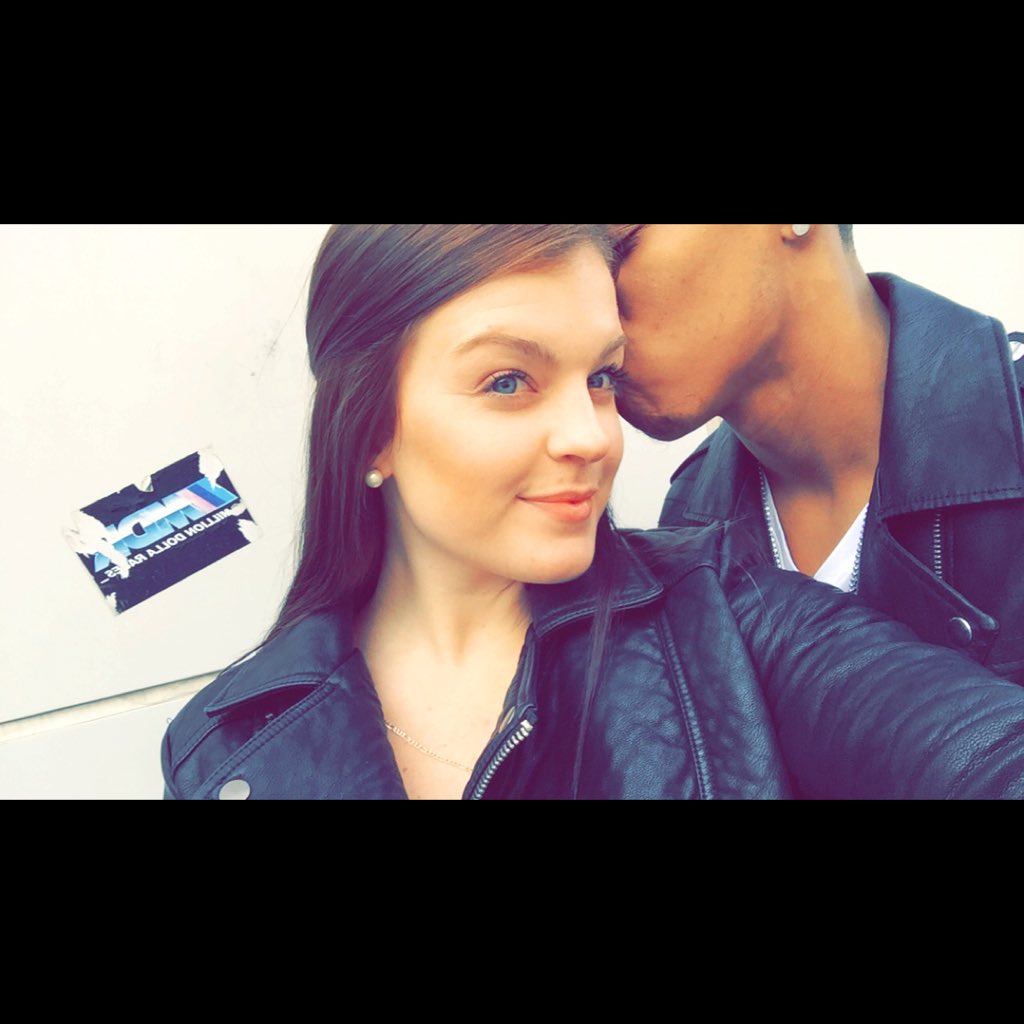 Yae_ftf's tweet image. If you got it... why not flaunt it? 🤔😉
#ClassIsNowInSession 
#TakeNotesFuckNiggas 
#Daddys™