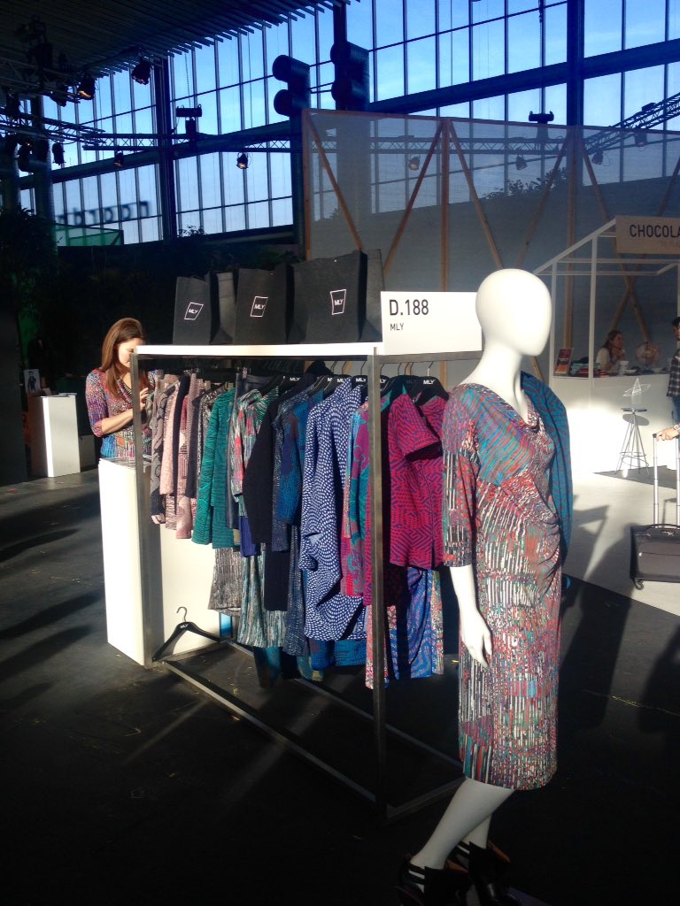 duurzamemode's tweet photo. #TrowbackThursday @MINT_fair Mooie 10e editie met 40 geweldige #duurzame merken. #dekeuzeisreuze #fairfashion https://t.co/JD1nrThqmf