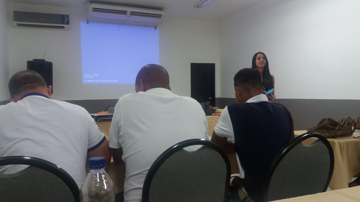 Taller de Innovación.  Gracias a la Cámara de Comercio de la Guajira, por su apoyo a los empresarios.