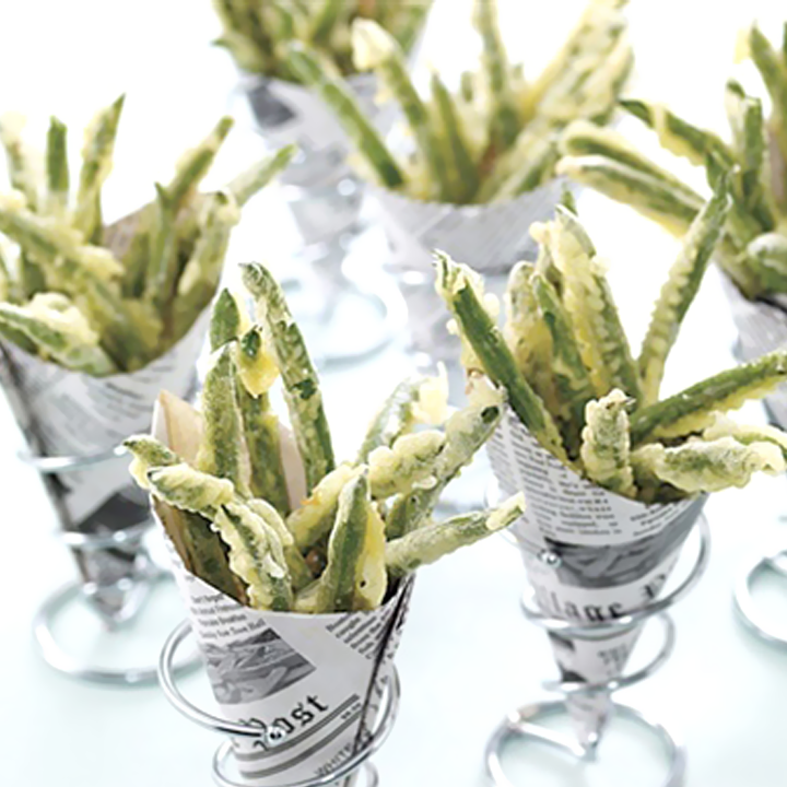 CiaoCocktail's tweet photo. Love these crazy creative cocktail snacks: https://t.co/PjMeQT3o5j Totally delish &amp; lovely presentation! #CIAOSummer https://t.co/TYWJf84eTi