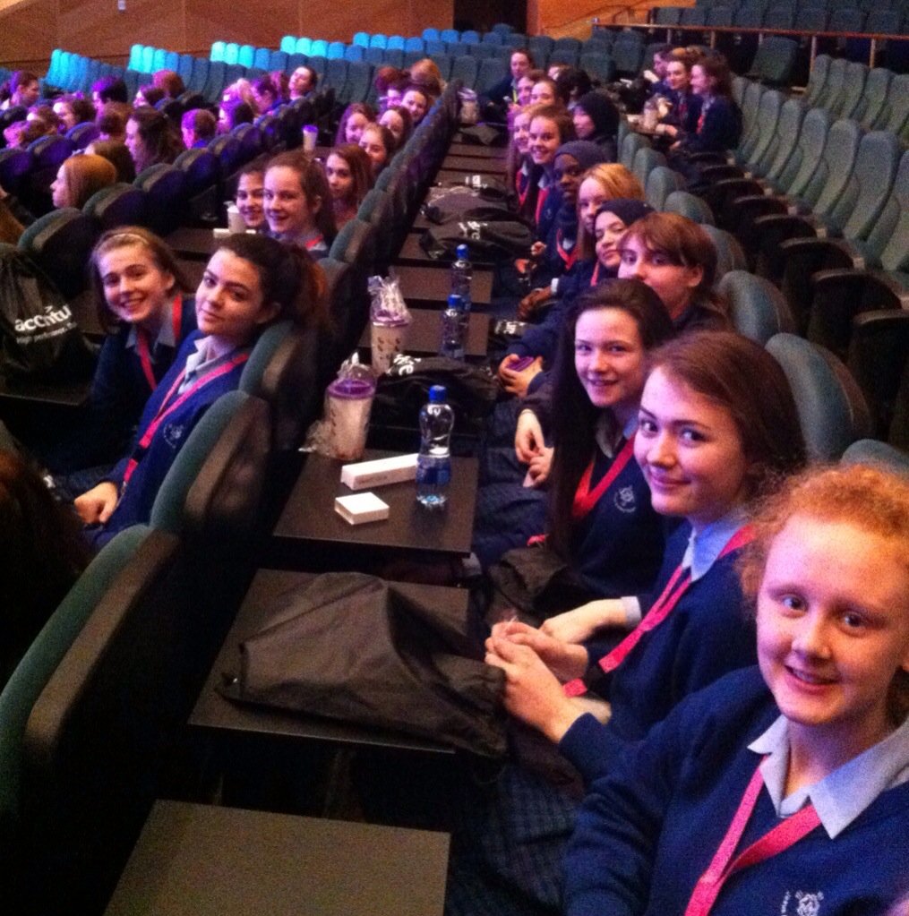 olgrove_science's tweet photo. #GirlsinSTEM https://t.co/egbz7qEL1R