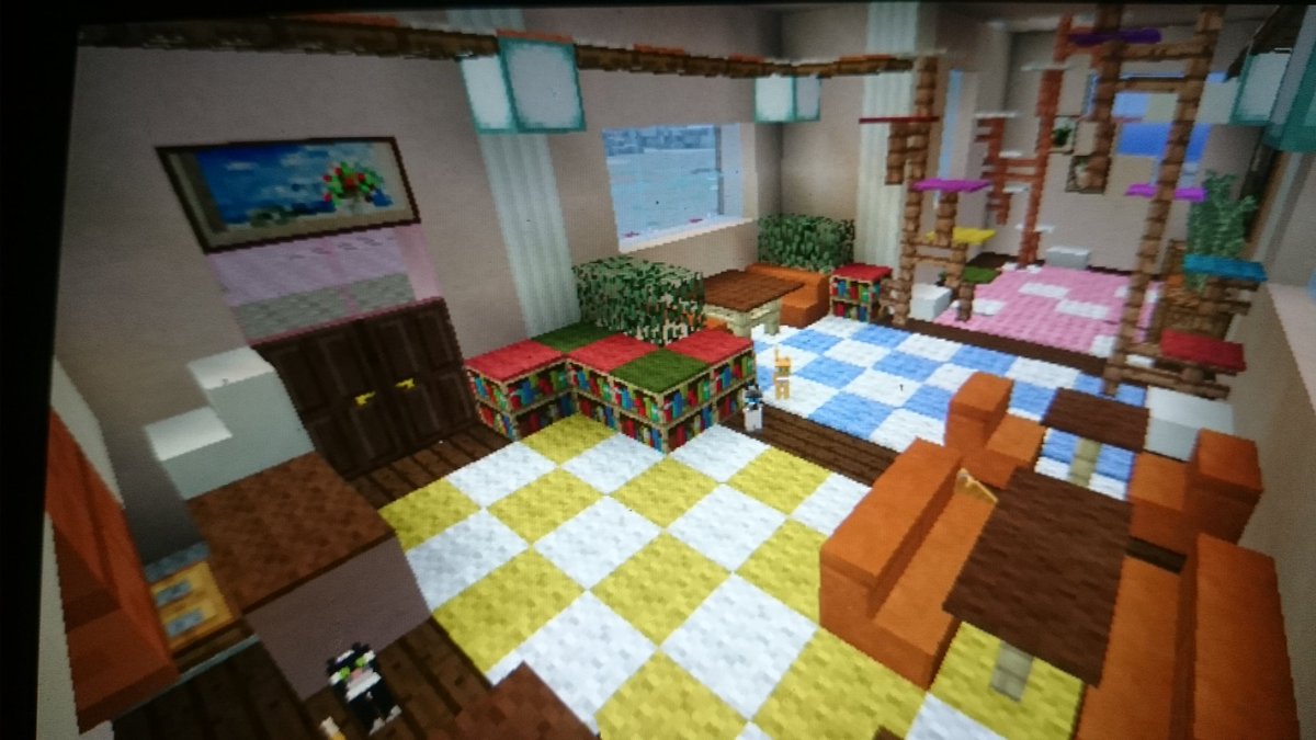 Yaon マイクラお題その3 猫カフェ 1階メインフロア いえーい中までカラフルに変わっちゃいました 笑 でもこれでよかったのかも それっぽくなってるといいな キャットタワー 見たことない とか足場をいくつか立てたけど 見える 笑 T Co