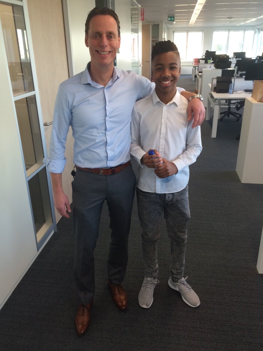 Gerson (13) is vandaag voor 1 dag onze baas! Hij neemt het stokje over van Country Director Jaap Wassink <a href="/JINC_Rdam/">JINC_Rdam</a>