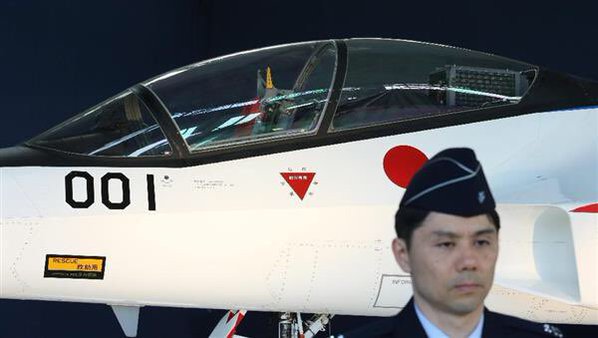 اليابان تكشف عن مقاتلتها الشبحية الأولى CZzMShjWwAACjJj