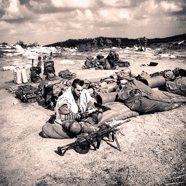 AkivaEliyahu's tweet photo. #Israel #Torah #Tehilim #Exodus #Ytro
Voici, il ne sommeille ni ne dort, celui qui garde Israël
Psaumes 121:4 https://t.co/bu92m7AjQT