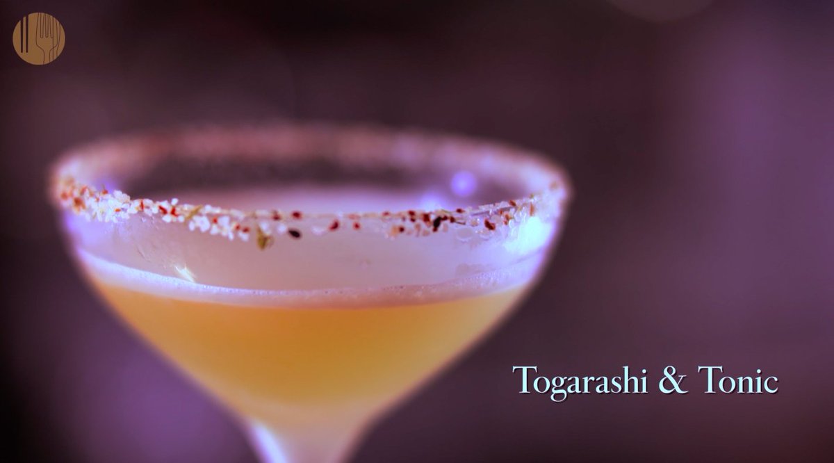 tatlerdininghk's tweet photo. Now THIS is how you make a killer cocktail, courtesy of the gents at @PDTNYC https://t.co/XRyrLe2tcW #PDTHK https://t.co/Ros2gwDkBF