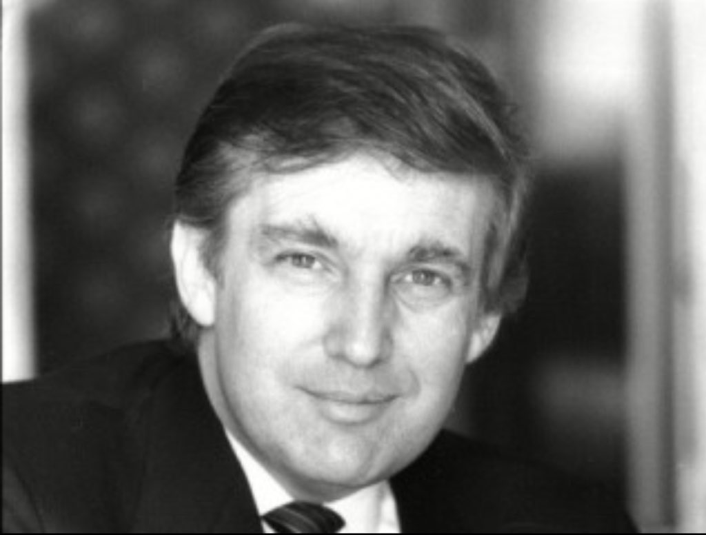 トランプ氏の横でめっちゃ眠そうにしてる息子のバロンくんが美少年すぎてこっちを大統領にしたい Togetter