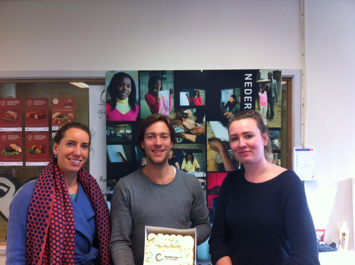 During CircularEconomyWeek @GRO_Holland received #NLcirculair cake   for their circular work gro-holland.com