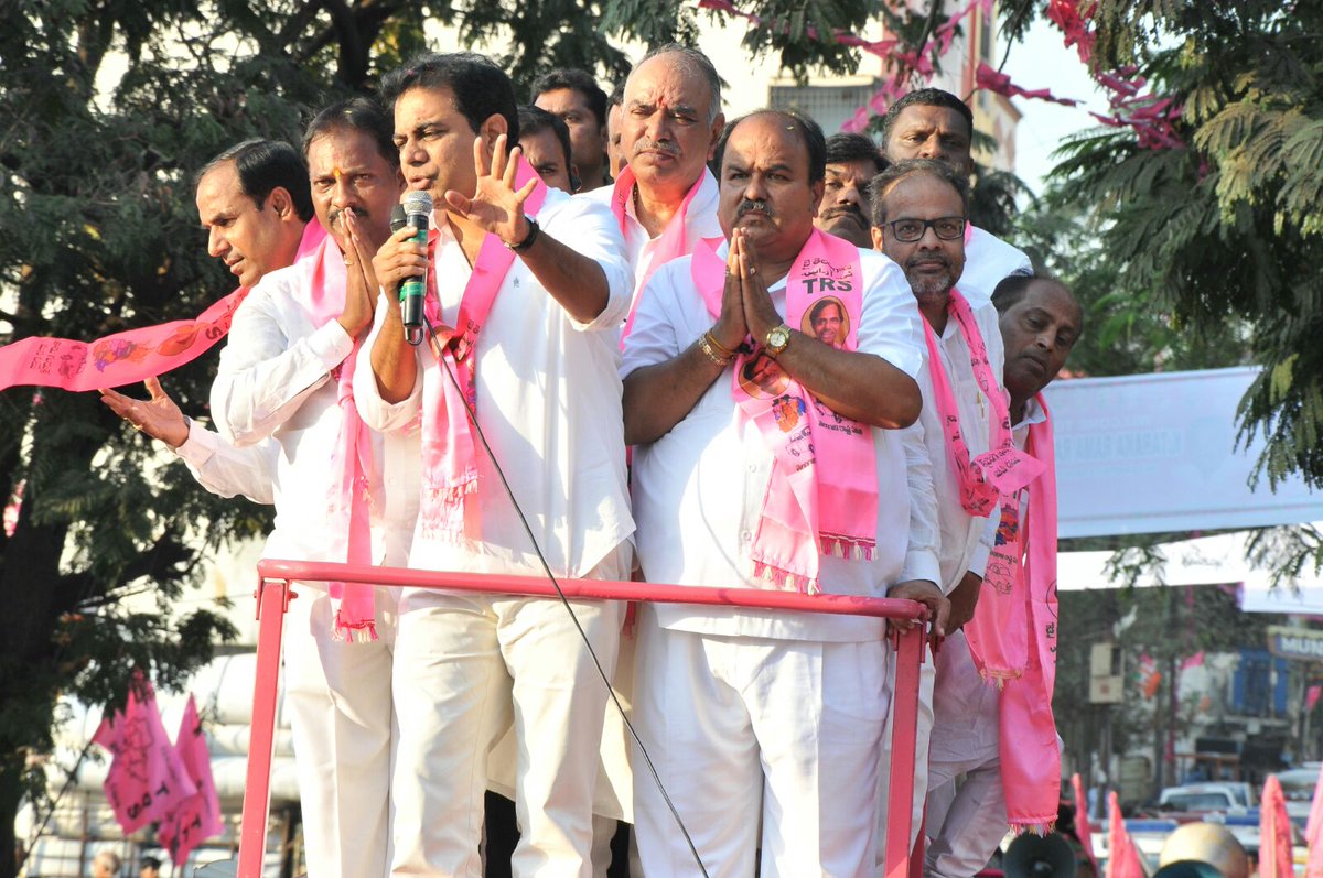 BRSparty's tweet photo. Road Show Campaign of Minister Sri @KTRTRS in Jambagh Division #VoteForTRS #MissionGHMC https://t.co/OyiGR7YhOC