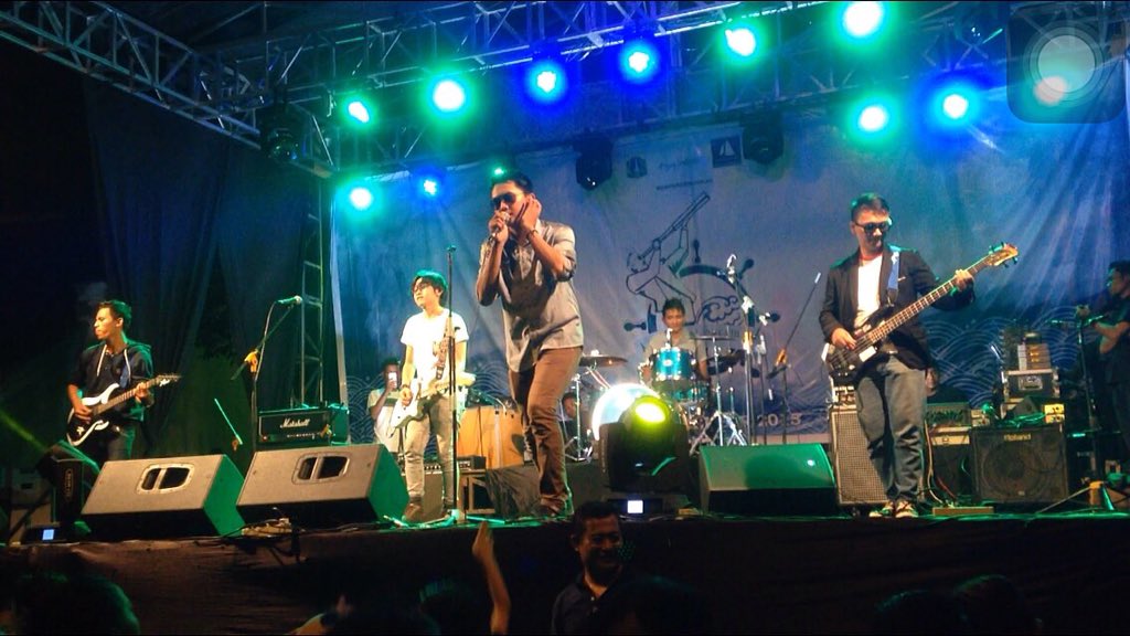 yuk di tonton performance arturo di Kota Tua. youtu.be/JNarrBOVtQY 
like , subscribe , and comment yaa 👍🏼👍🏼