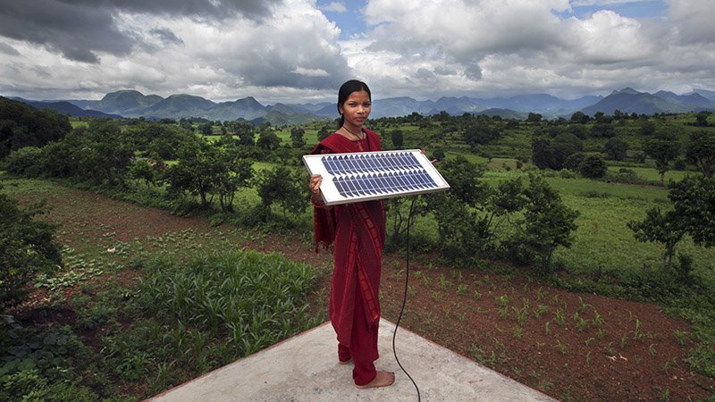 Everyone in the world could have access to modern energy by early 2020s, says <a href="/rkyte365/">Rachel Kyte</a>: climatechangenews.com/2016/01/28/kyt…