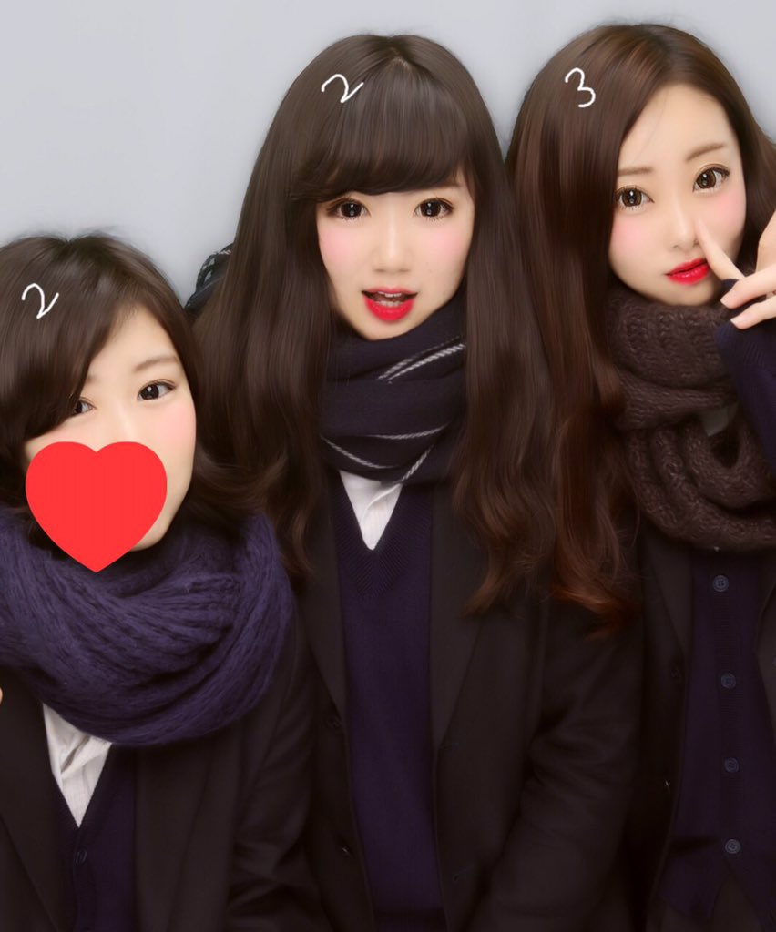 pikaridayooo's tweet photo. みさきとくみとボーリングして
ずっとしゃべってる〜🗣 https://t.co/nMZTFoDAvI