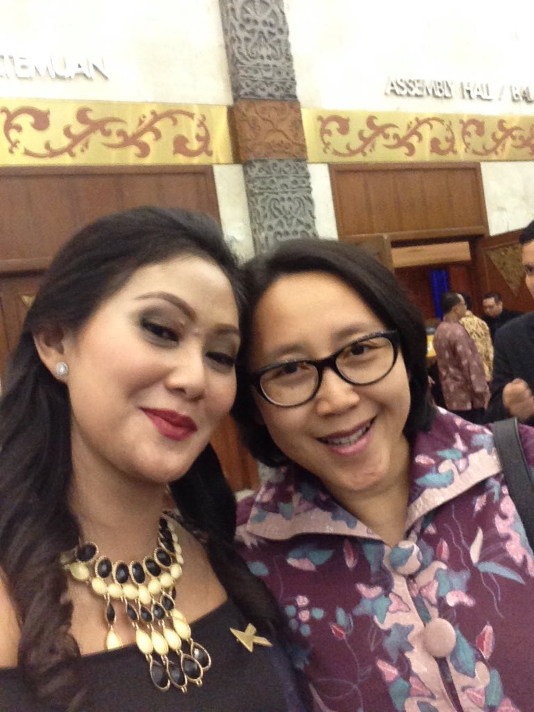 AnnieChic's tweet photo. #SuaraIndonesia https://t.co/DsXiB68Fph
