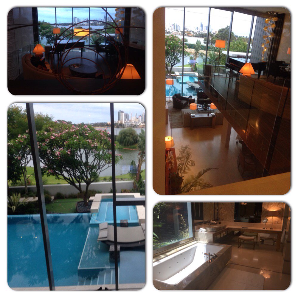 Destiny1Diaz1's tweet photo. Free upgrade from suite to The Mansion at the #Crown casino👌 https://t.co/VJ8jxanh6E