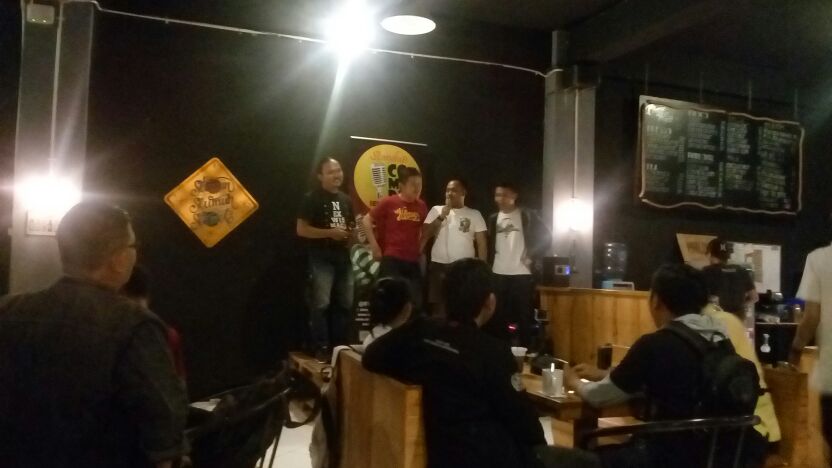 Sebelum open mic dimulai..games dulu gaes @parlour_smg yok ramein!!