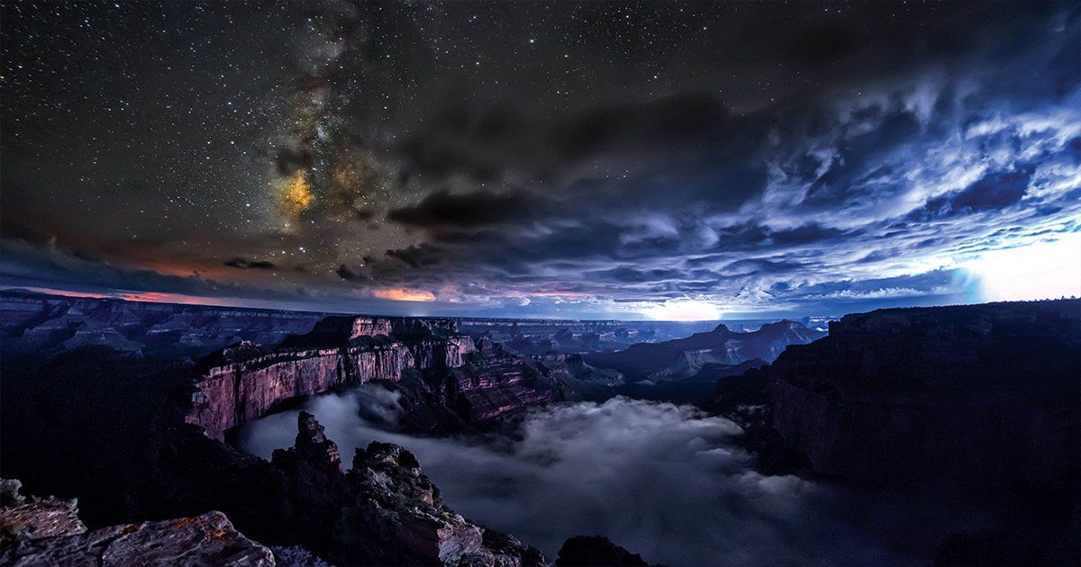 ShutterSpots's tweet image. Breathtaking Timelapse of the Grand Canyon Captures Full Cloud Inversion buff.ly/2rnXRkF