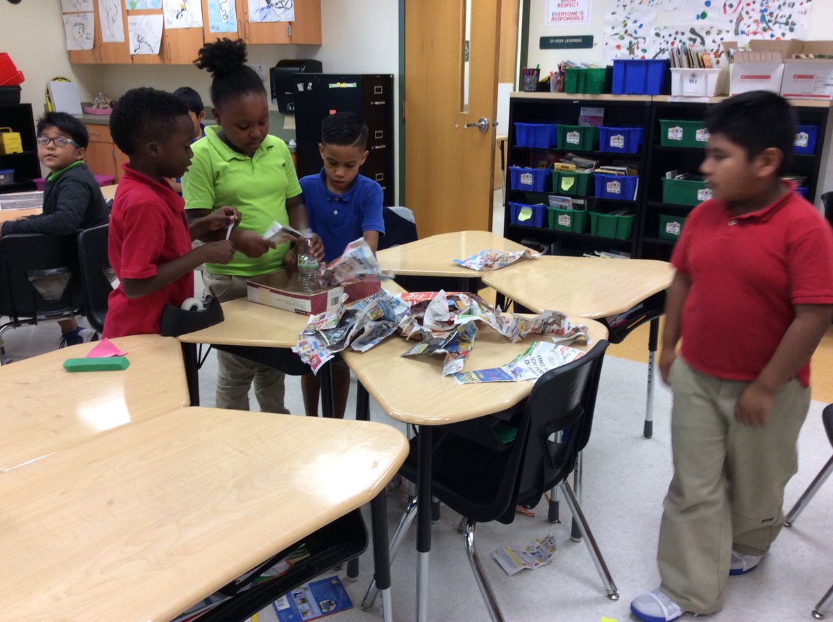 grade2pse's tweet photo. Working on our science fair projects! Come see them May 25th at 5-7! @ParksideProud #ccpssuccess https://t.co/UewXn7J0am