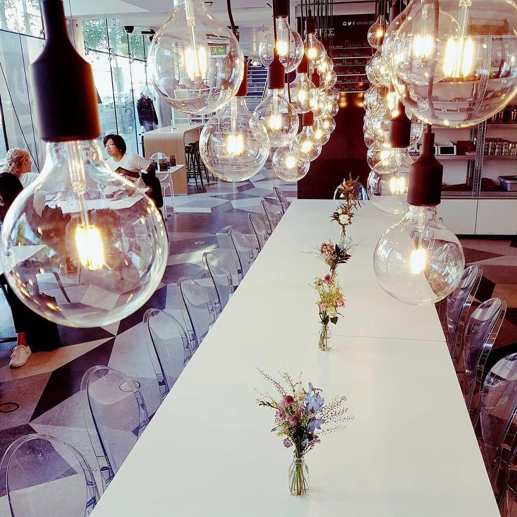 SciGalleryCafe's tweet image. Grand old stretch ! .
.
.
.
.
.
.
.
.
.
#sharedtable #cafe #cafelife #cafefitout #cafedesign #sharingtables ift.tt/2qoMzhv