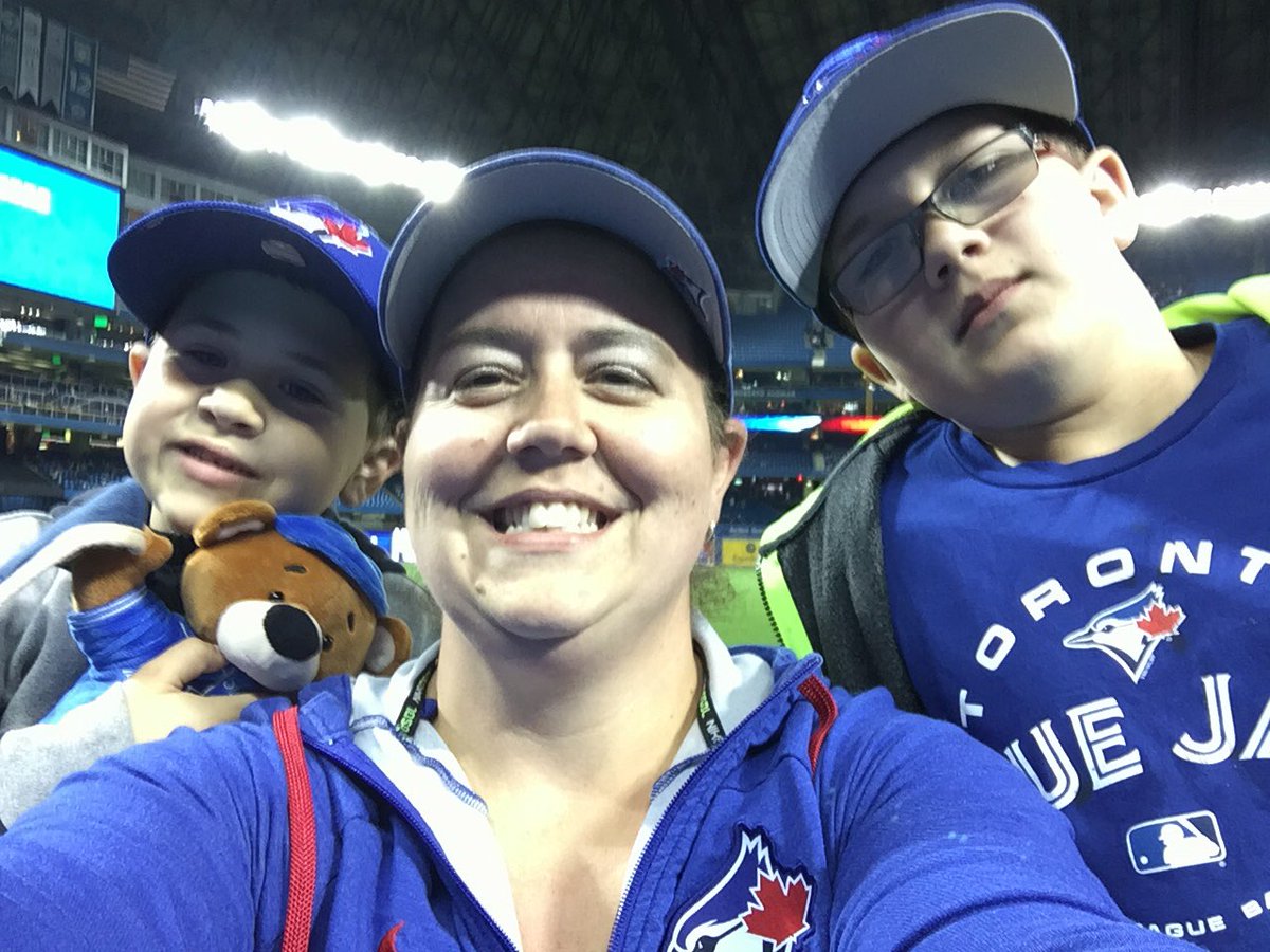 blackerton's tweet photo. #letsrise #BlueJays first game of the season https://t.co/6PNizvLTON