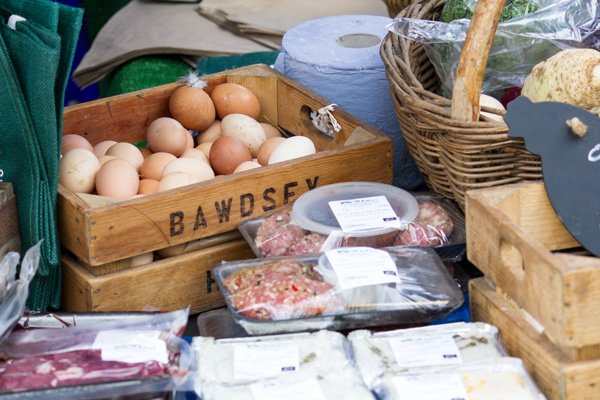 Eat Me Drink Me tweet media