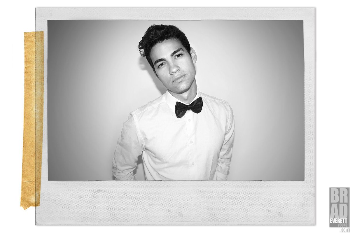 'Instant Charge!' @2davisantos of the upcoming #PolaroidMovie for #DreamLoudOfficial #Polaroid #PowerRangers instagram.com/p/BUKjieLD4qb/