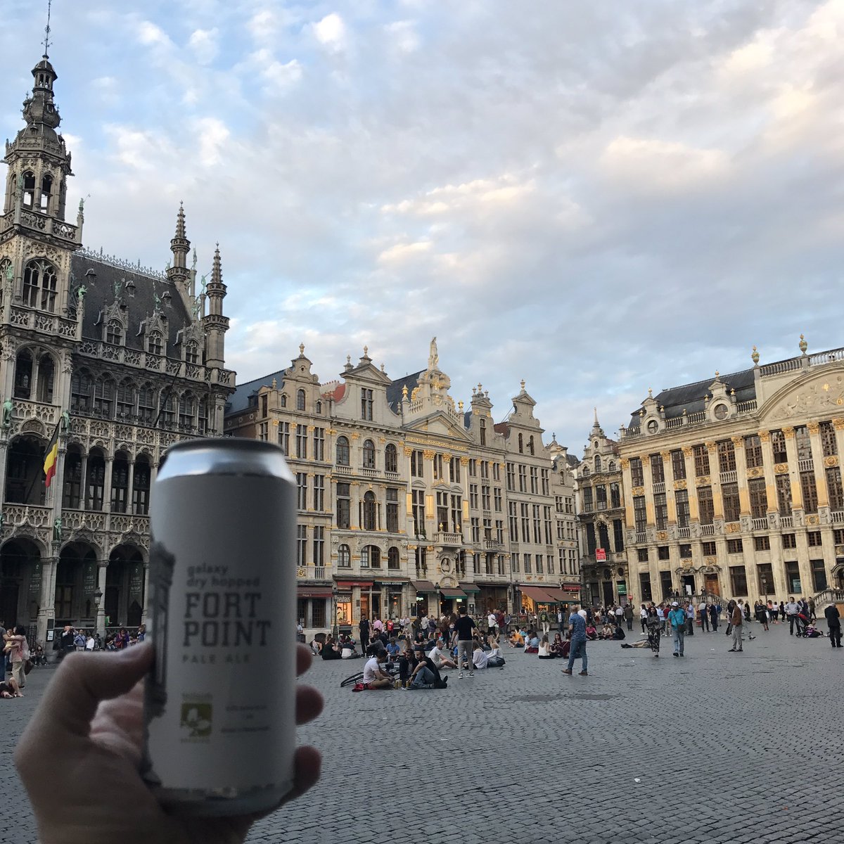 Resuin's tweet image. Enjoying @trilliumbrewing at Grand Place in Brussels. Cheers!