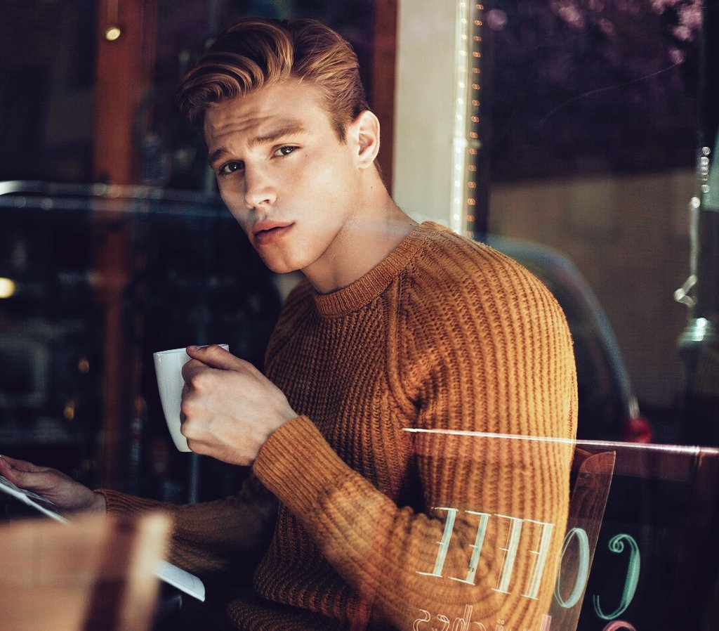 SWegrintter's tweet image. Ellα erα ғrία. Él erα pαѕιoɴαl. 
Lα coмвιɴαcιóɴ de нιelo y ғυeɢo тerмιɴó por eclιpѕαr