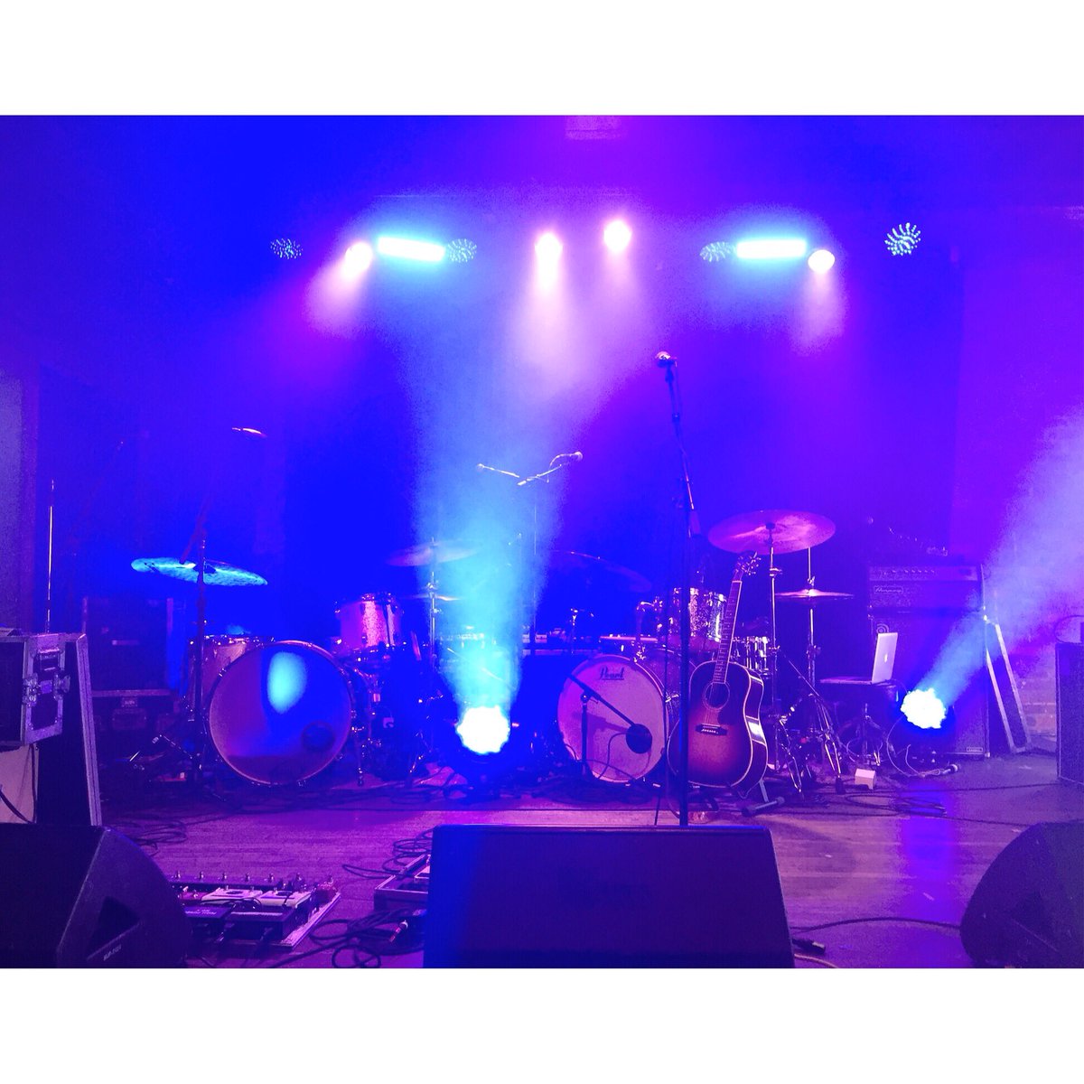 CtLeonard's tweet photo. Nashville tonight || Hi Watt 

W/ @musicbyalexhall &amp; @levihummon https://t.co/8QO9Cyw4Cw