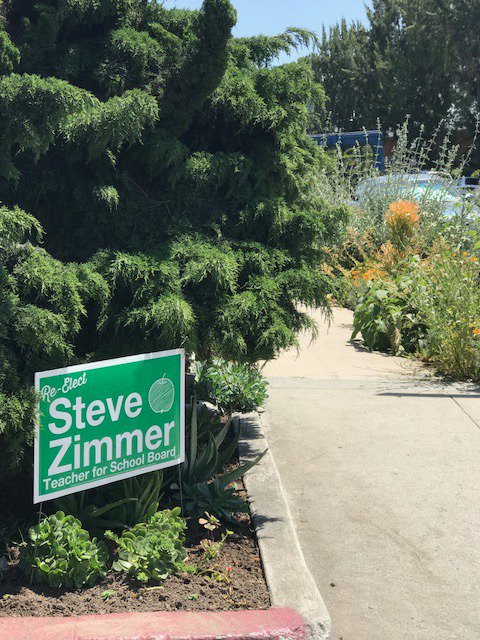 SteveZimmer_4SB's tweet photo. "I believe truth is more powerful than lies, people more powerful than billionaires, dreams more powerful than money." #VoteZimmerMay16 https://t.co/JjQ8HsiI0T