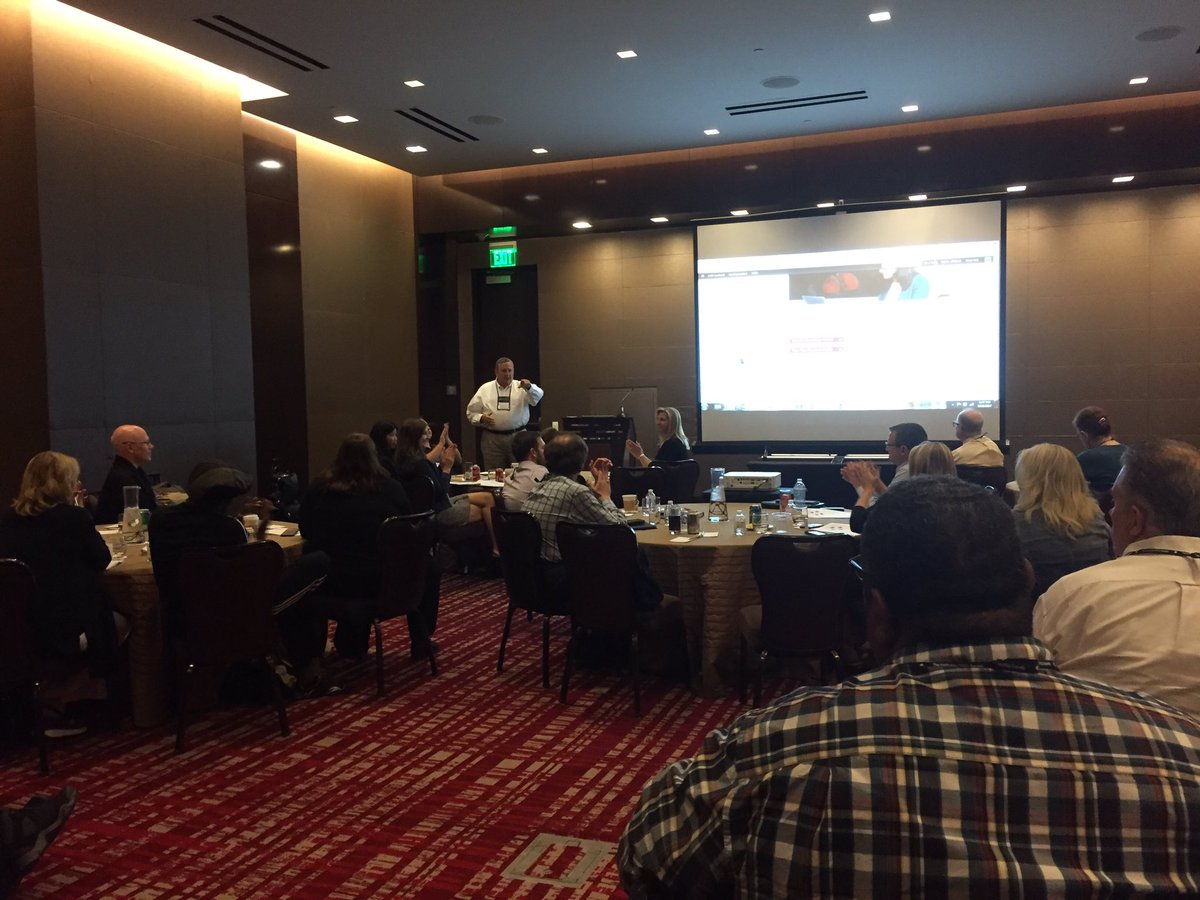 grillinwt's tweet image. CPCU Society Prez Mike Koscielny shares his Elevator Speech while closing a successful Western Region Leadership Meeting. #cpcu17