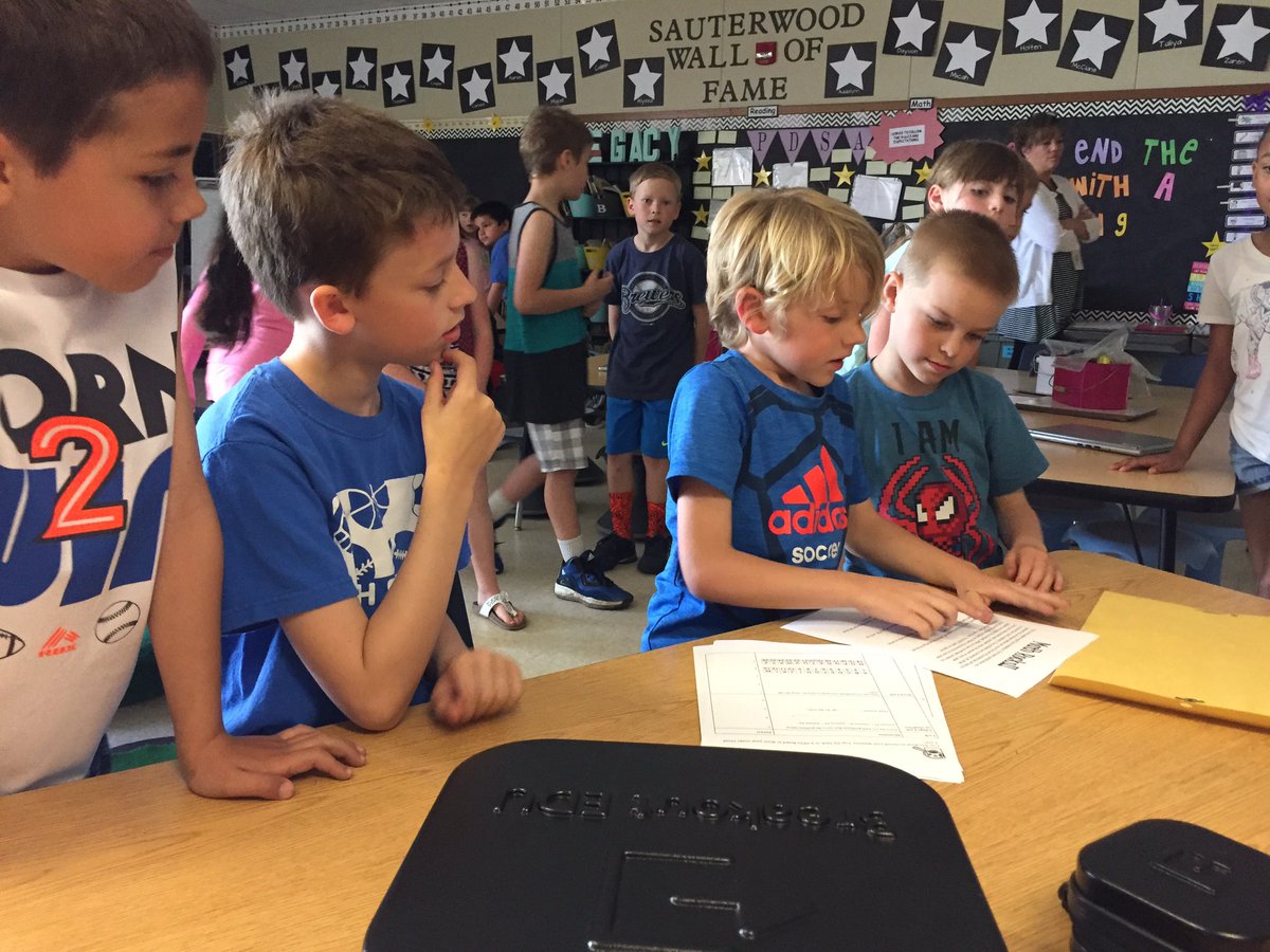 jenntratt's tweet image. Extra recess?! @jgraf36 @thardertech @MrKevinHyde @Green_Tree_247 @breakoutEDU #mathgeniuses #teamworkmakesthedreamwork