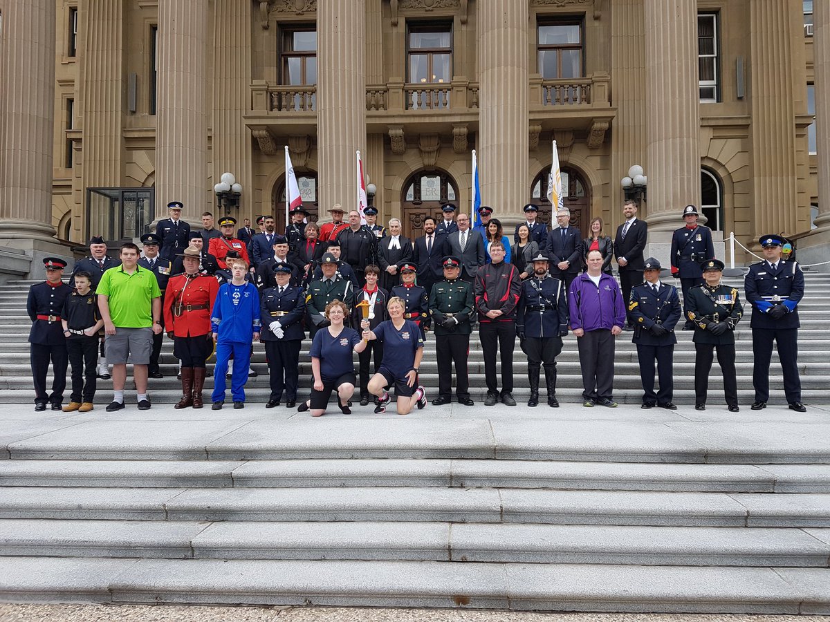 AlbertaLETR's tweet image. What an amazing Kickoff to the 2017 Final Leg into the @SpecialOAlberta Summer Games #FinalLeg17