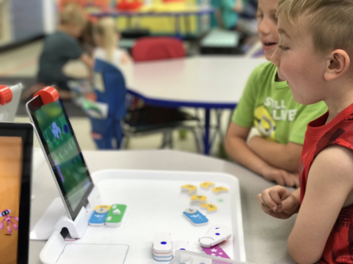 cheekmw16's tweet image. @KrohnEdu #CodingwithAbbie and #CodingJam by @PlayOsmo doing what many have tried before them...make coding COOL! #celebratinglearnersatJC