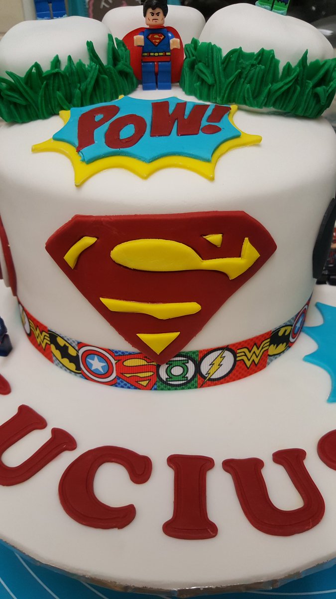 thecakecroft's tweet photo. Special cake last week for my little boy! 😍😍 https://t.co/z9PaEUj84Q