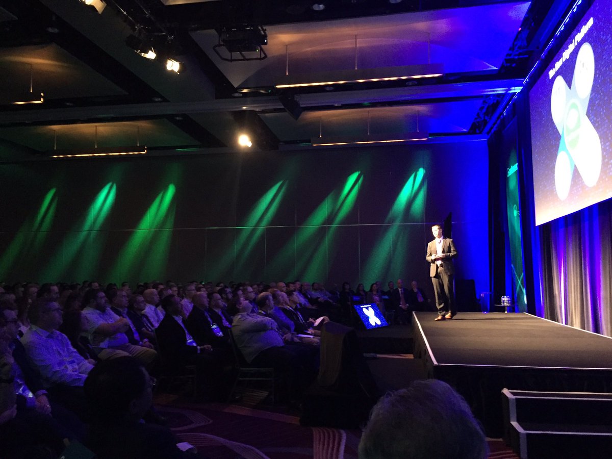 Alan_D_Waite's tweet image. Keynote at #GartnerDC - @kylehilgendorf talking multicloud. Is the datacentre the new payphone?