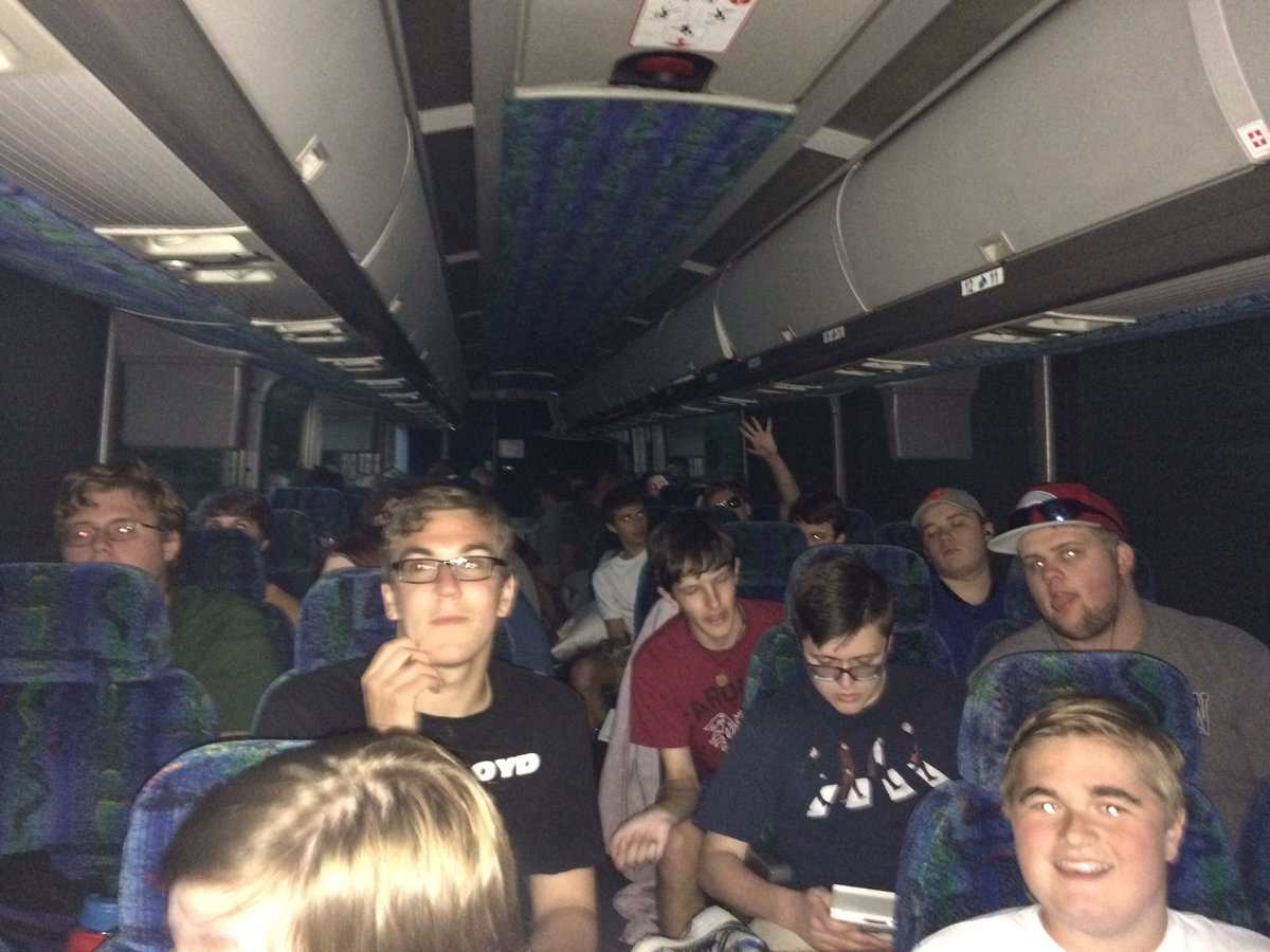 SpringHillHS's tweet photo. Tired group of Seniors coming home.  What a great Senior Trip! Till next time, Mickey...! https://t.co/x1FV1faBX7