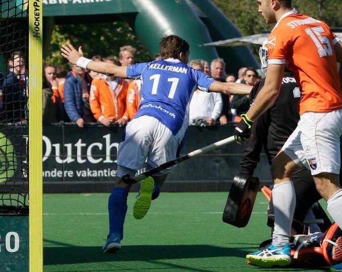 Breaking! Al 2000 kaarten verkocht voor de finale #kamrot Daarom breiden we tribunes uit naar 3500. Ticketshop: bit.ly/TicketsPO2017 💙💪🔥