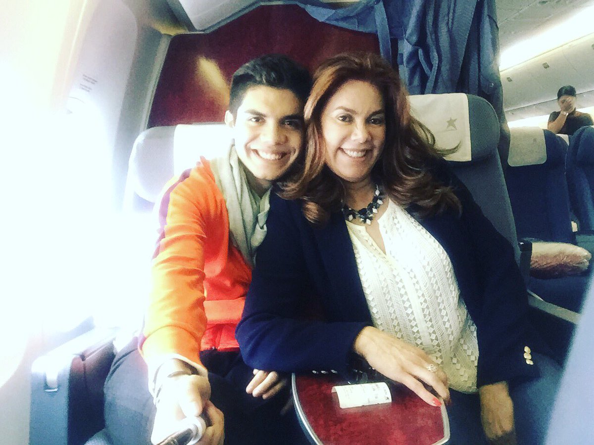 Feliz dia! A todas las madres❤️, sientan orgullo de la mamá tan hermosa que les tocó como yo lo estoy de la mía