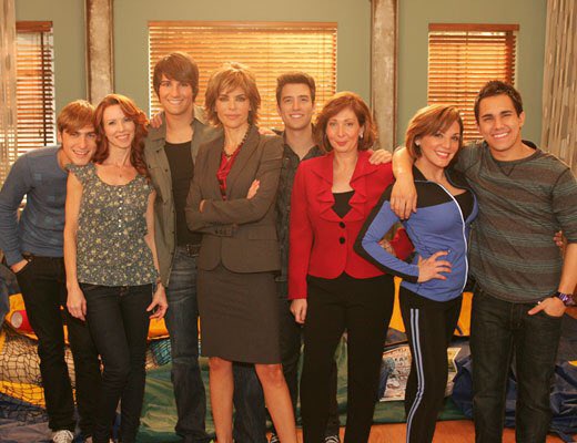 ConstanceMaslow's tweet photo. @1LoganHenderson @1LoganHenderson @jamesmaslow @HeffronDrive @TheCarlosPena @StephenGlickman
A #BigTimeRushThrowback to this amazing episode! Big time moms https://t.co/KXqlpeI1gZ