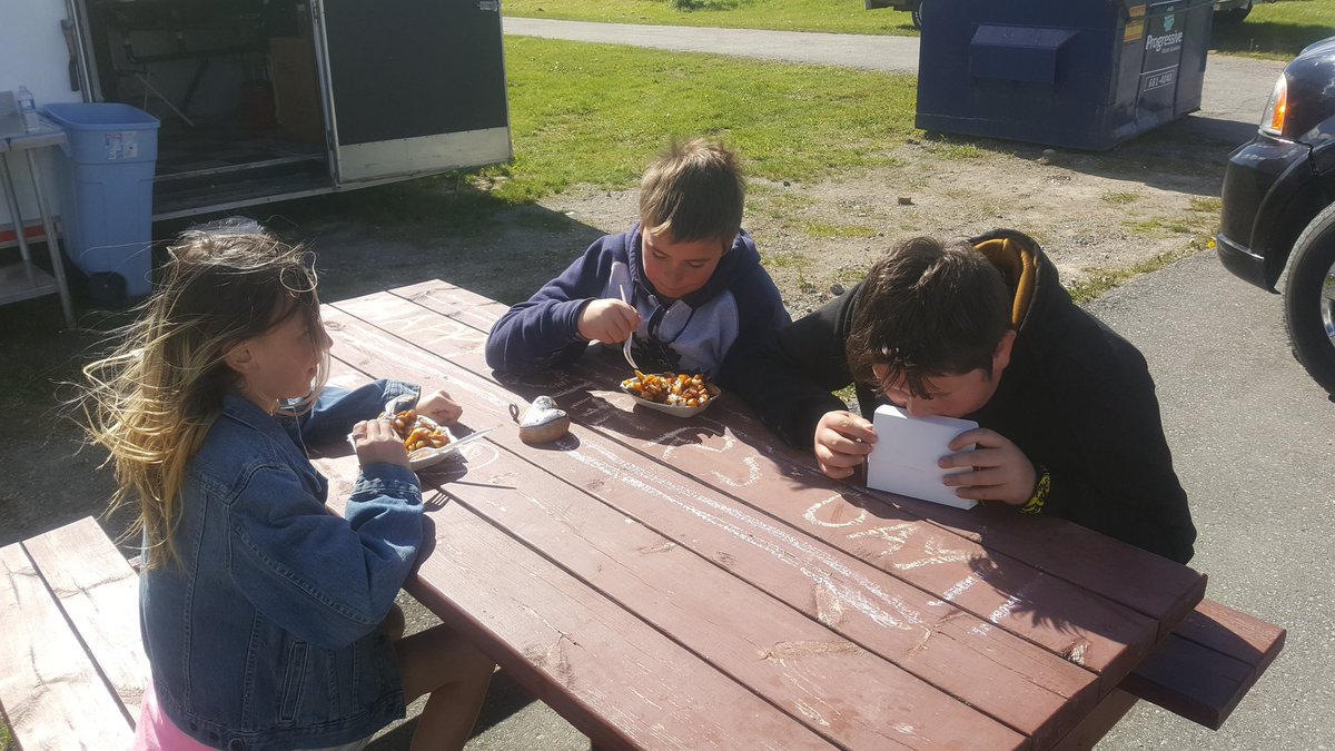 jacks_fries's tweet photo. This is why we do what we love 
#happymothersday 
#freshcutfries 
#supportlocal 
#HappyKidsHappyMom https://t.co/wyub9jtqxL