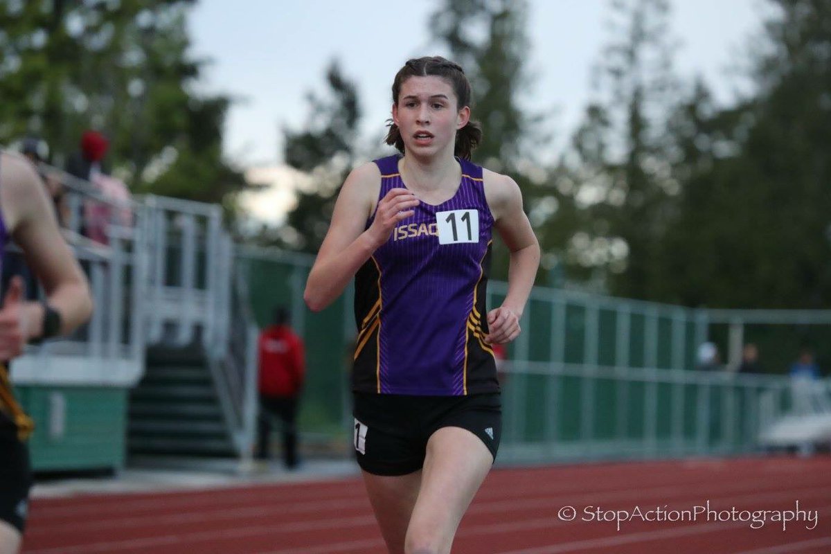 Issaquah_Track's tweet photo. @kennaclawson (3rd), Emma (7th), and Ella (8th) are all moving on to the state qualifier next week in the 3200!!!!! #IssyTakeover https://t.co/bZqHaa9Gch