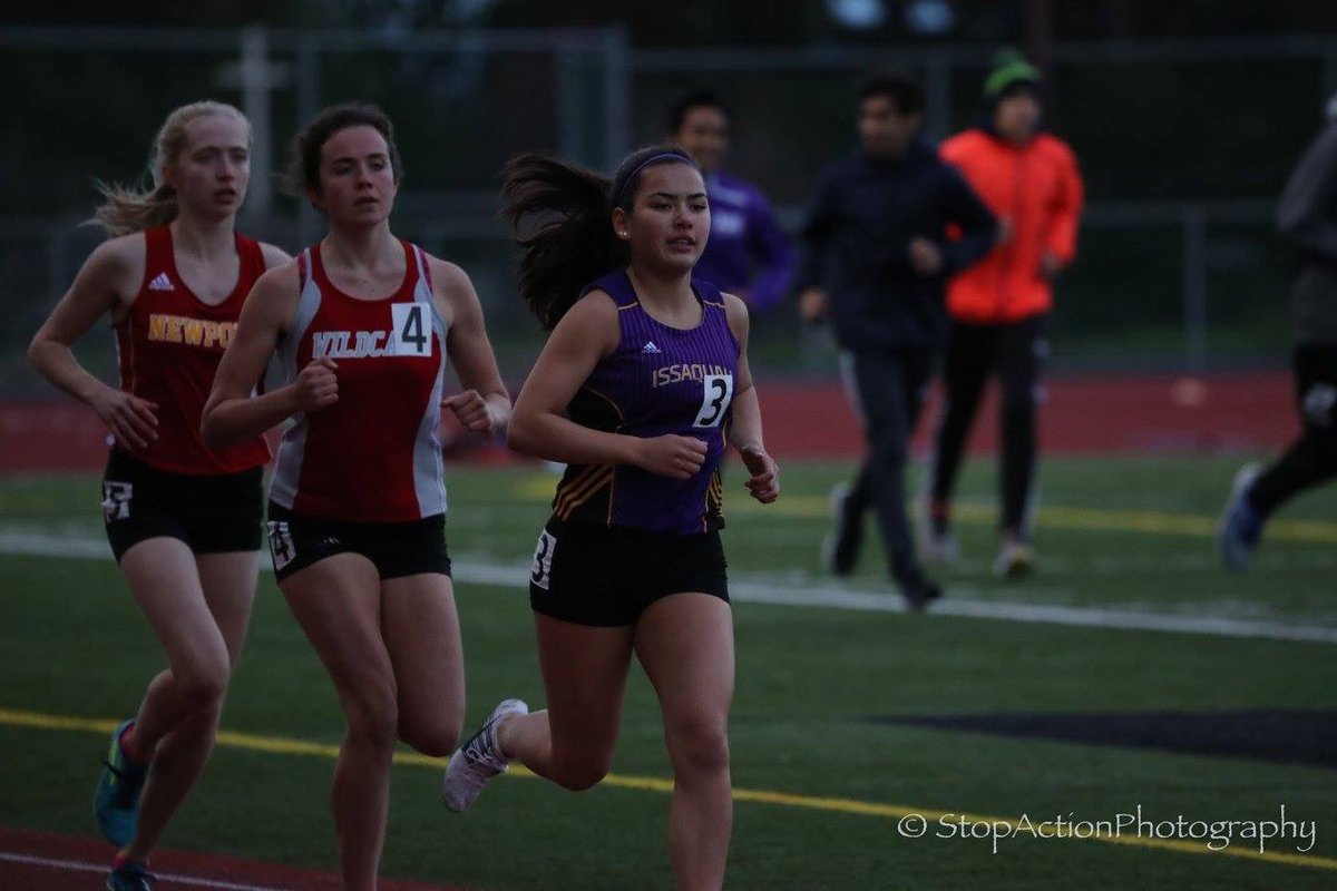 Issaquah_Track's tweet photo. @kennaclawson (3rd), Emma (7th), and Ella (8th) are all moving on to the state qualifier next week in the 3200!!!!! #IssyTakeover https://t.co/bZqHaa9Gch