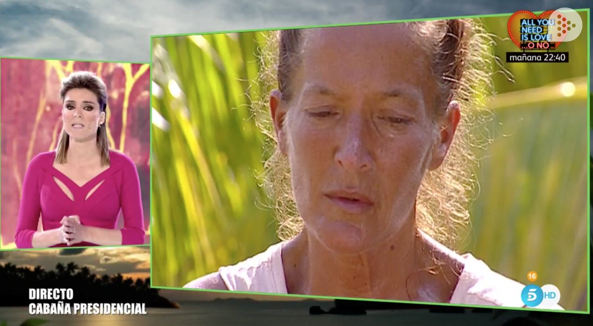 Supervivientes's tweet photo. #ConexiónHonduras4 | ¿Crees que Bibi debe animar a su hermana para que se quede?

🔁 ¡Claro! Tiene que quedarse... 

❤ ¡No! Debe irse... https://t.co/ePoVz2Y3hm