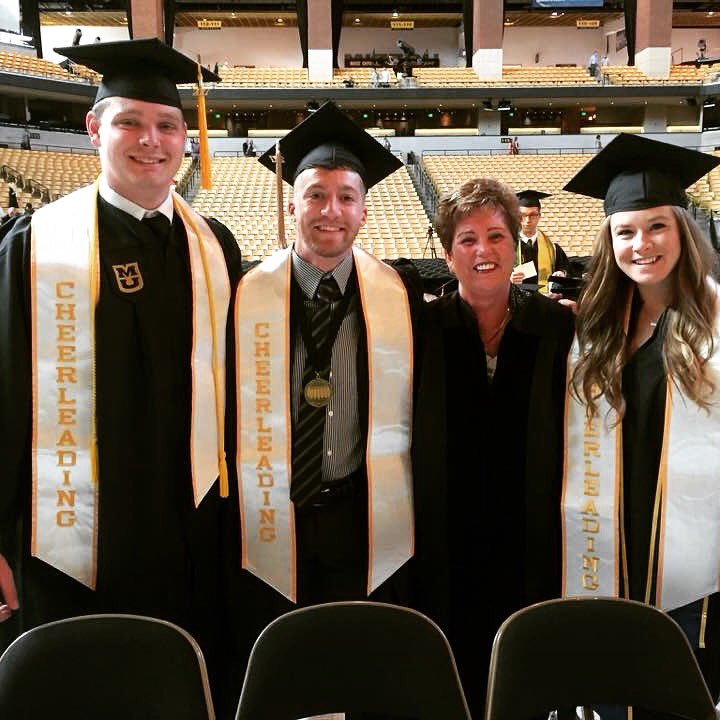 MizzouCheer_'s tweet photo. Best of luck to all the graduates! @Suzyt_cheer https://t.co/s1fQRynRAX