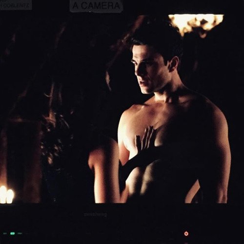 ivaghiv's tweet photo. WE WANT DAVINA AND KOL AS MAIN
 #Kolvina @julieplec @kevwilliamson @cworiginals @MichaelNarducci #BringDavinaBack @OGsWriters https://t.co/cq73yoXQoK