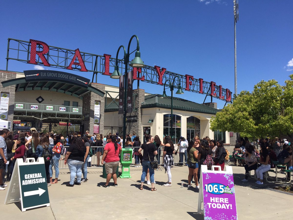 Hashtag Raleyfield Sur Twitter