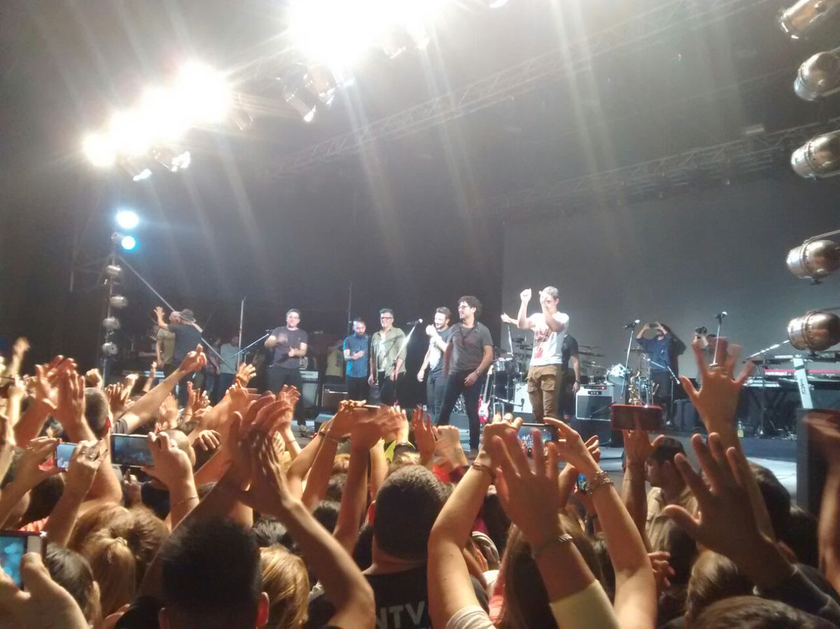 LuBogado_'s tweet photo. No nos molesta el camino mas largo, no nos preocupa que pueda pasar...
Vamos a todos lados mientras enten ustedes #NTVGEnLobos @ntvgoficial https://t.co/YTXqE1bUcq